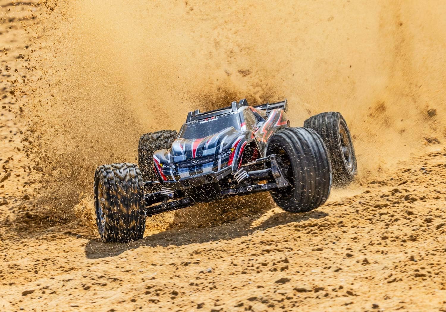 Photo of a Traxxas Rustler 4x4 VXL